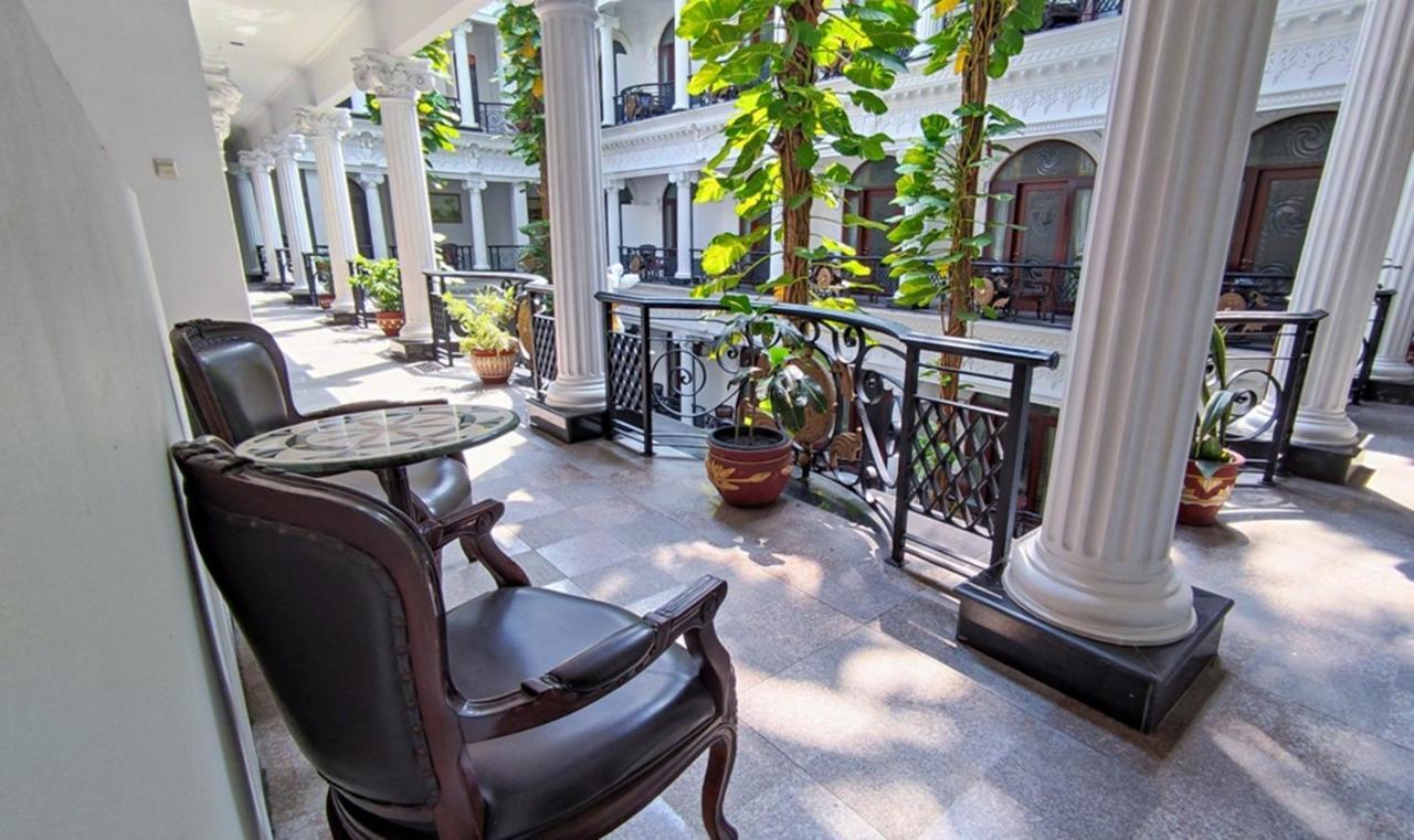 The Grand Palace Hotel Маланг Екстер'єр фото