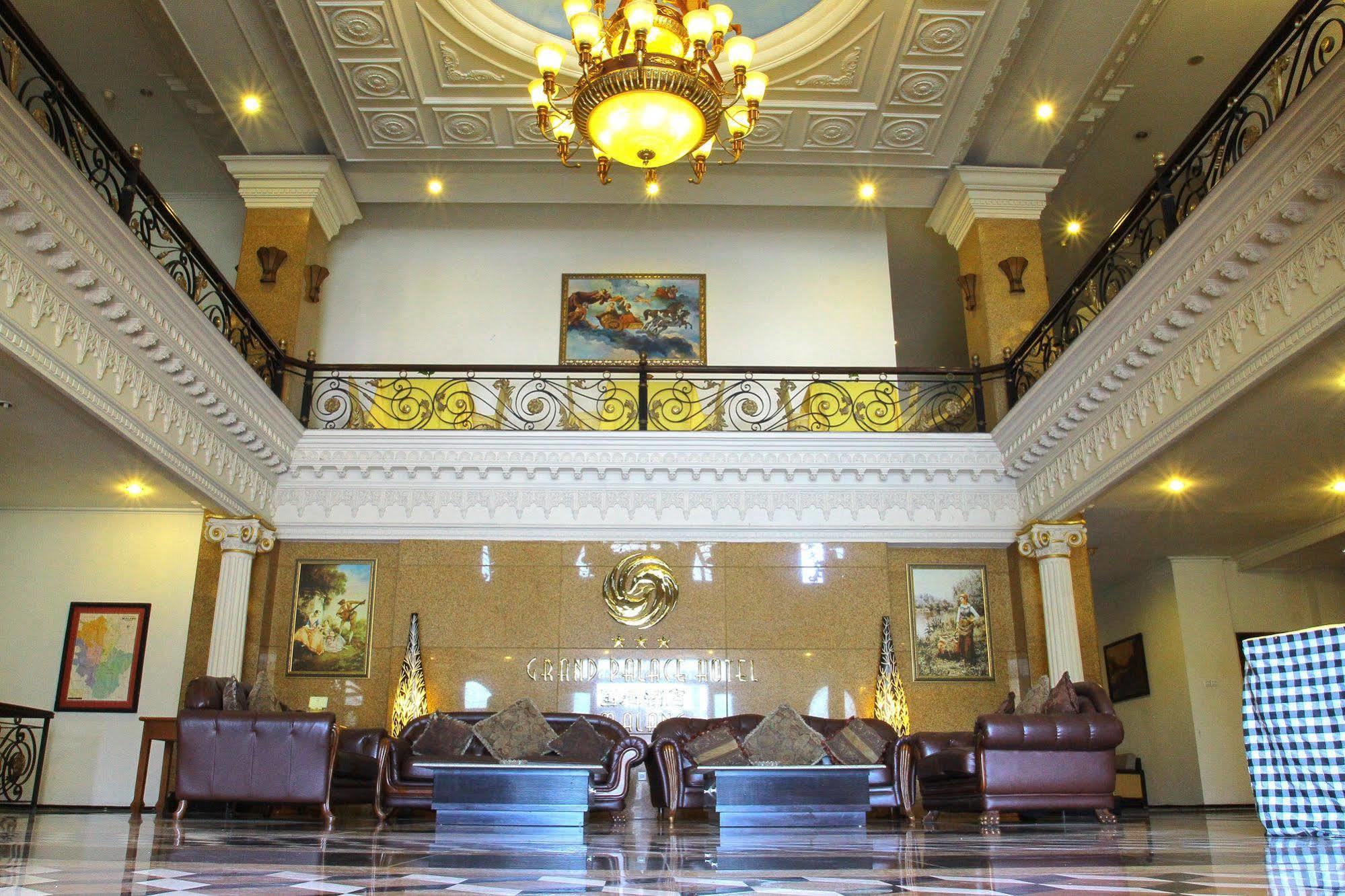 The Grand Palace Hotel Маланг Екстер'єр фото