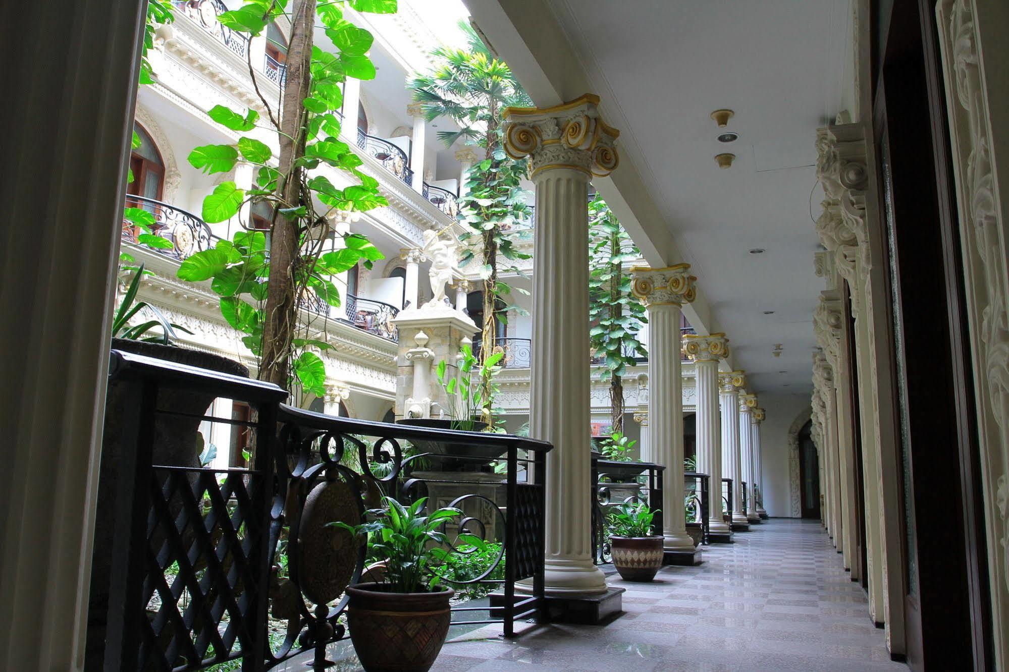 The Grand Palace Hotel Маланг Екстер'єр фото