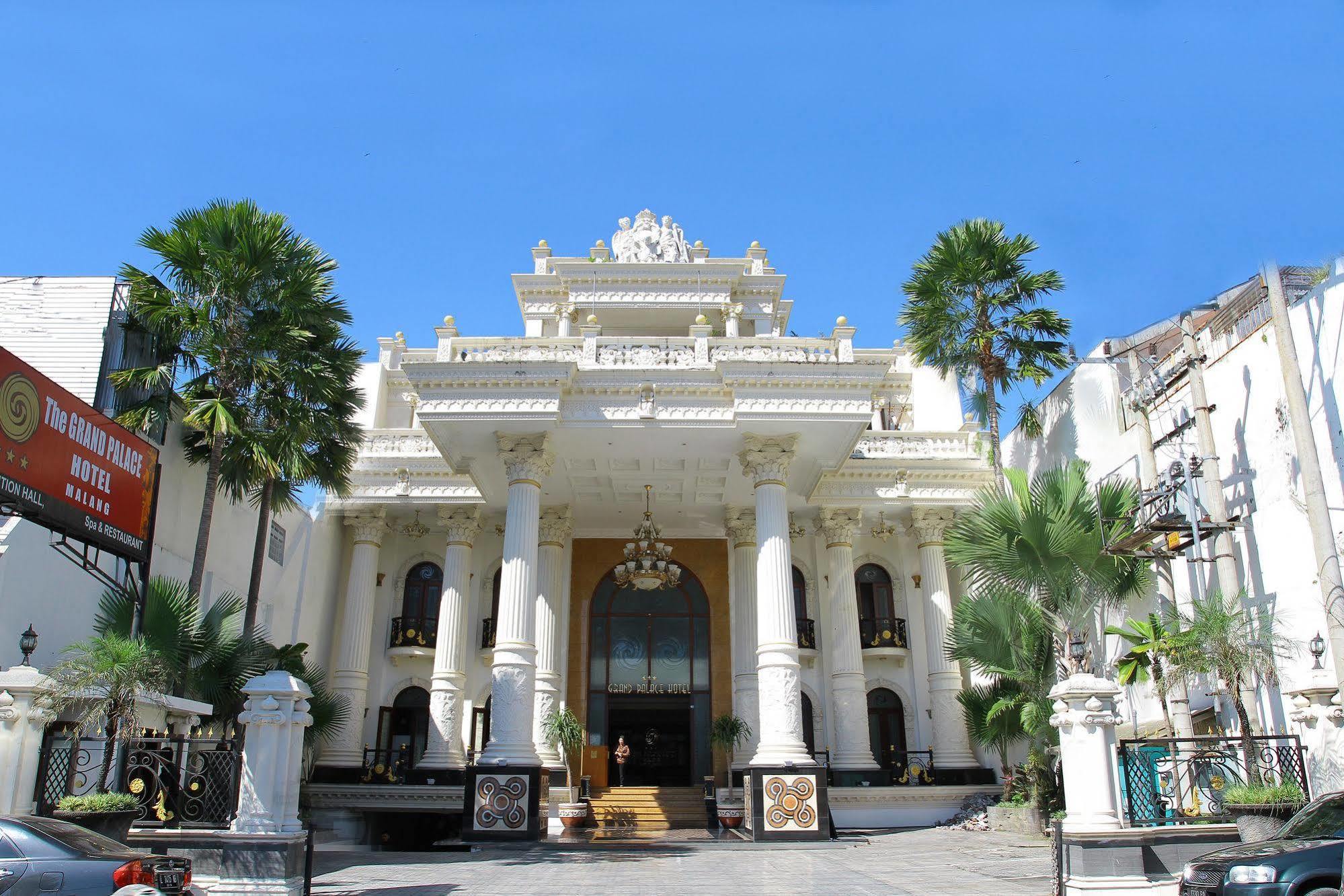 The Grand Palace Hotel Маланг Екстер'єр фото