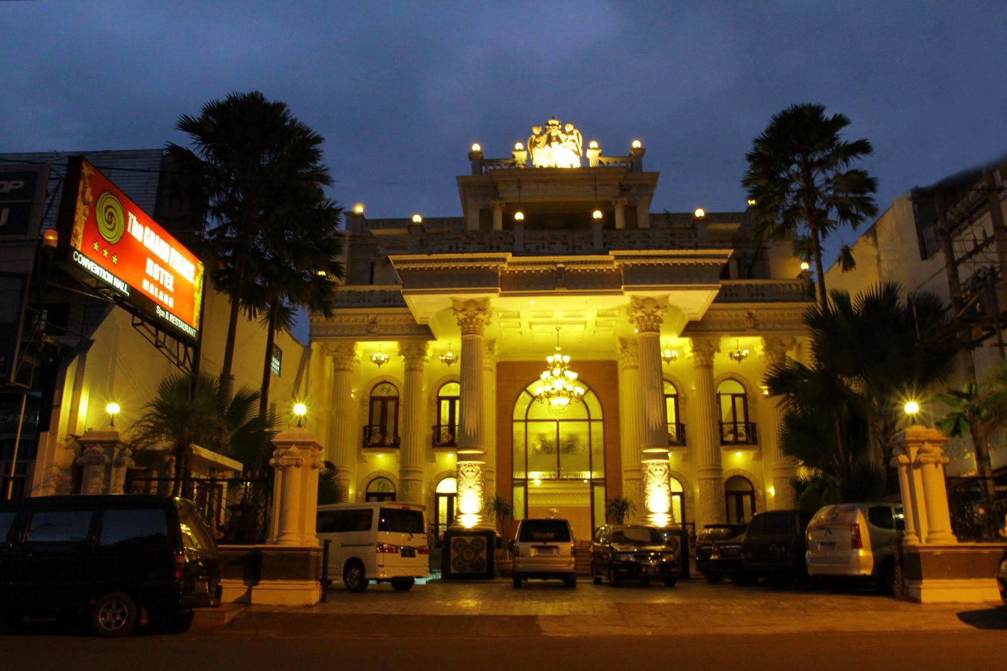 The Grand Palace Hotel Маланг Екстер'єр фото
